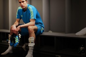 塞尔维亚女篮在国际赛场中奋勇拼搏，夺取佳绩