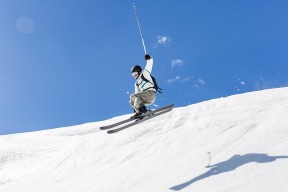 中国足球联赛球迷文化活动精彩纷呈，中国足球球迷统计